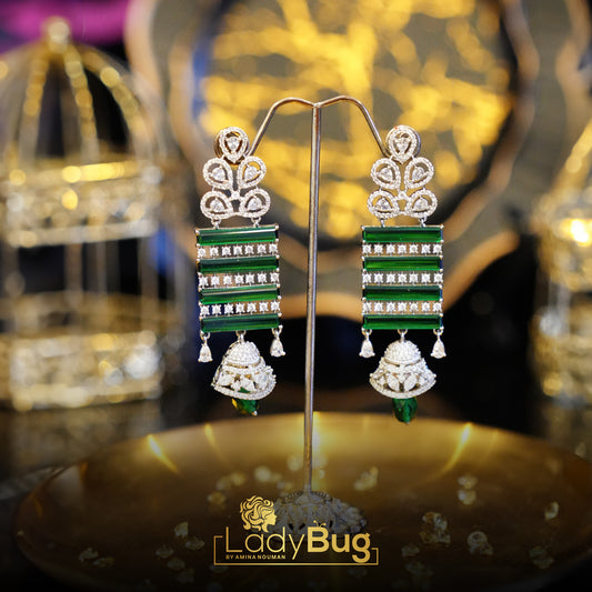 Rhodium-plated earrings with Ad stone and emerald color